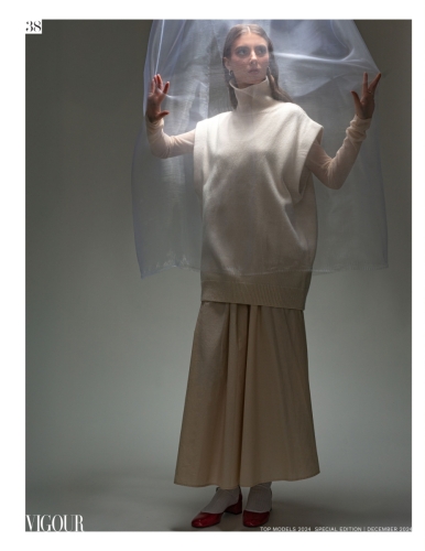 3-2agasadowa zdjęcie z sesji z materiałem w poznaniu