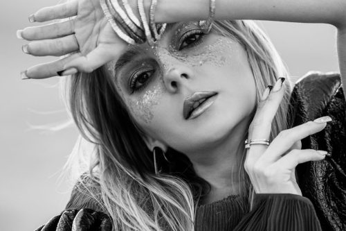 #sesjekobiece #photoshoot #portret #polishmodel #sesjazdjeciowa #photographer #sesjezdjeciowe #portraitphotography #polishgirl #sesjeplenerowe #portrait_ig #outdoorportraits #fotografslask #fotografia  #polskadziewczyna #kobiecość #sesja #photooftheday #raciborz   #sesjezdjęciowe #session #sensual #sesjeportretowe #makeup 